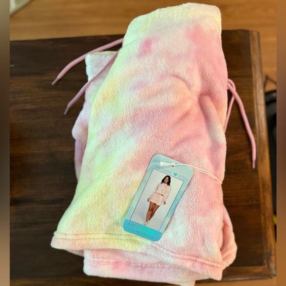 Miss Posh Tie-Dye Lounge Set — NWT - Picture 4 of 4